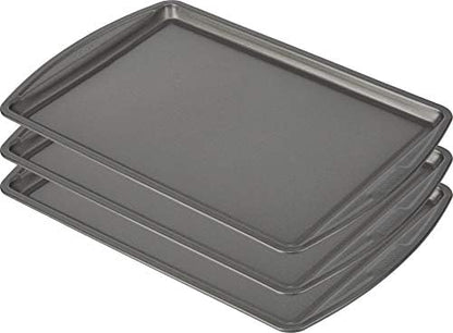 GoodCook Everyday Baking Sheet Set Nonstick Carbon Steel Standard-Sized Cookie Sheets for Even Baking, Bakeware Set Includes 3 Pans with Scratch-Resistant Finish, 13x9-Inch, Gray