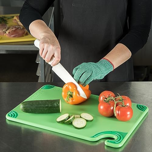 San Jamar Saf-T-Grip Plastic Cutting Board with Safety Hook, 12" x 18" x 0.5", Green