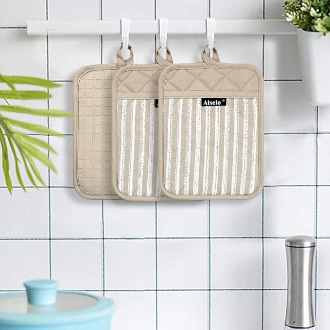 Alselo Silicone Pot Holders Set of 3 Heat Resistant & Non Slip Potholders